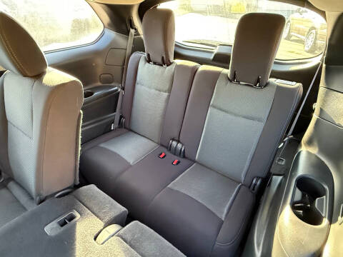 2017 Nissan Pathfinder SV