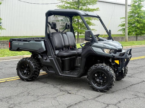 2024 Can-Am Defender HD7