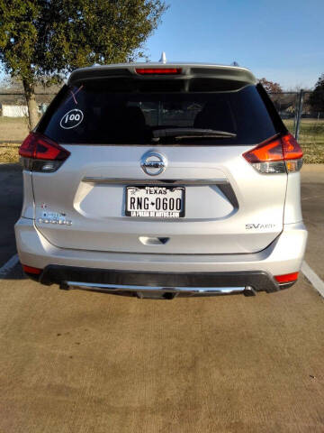 2018 Nissan Rogue SV