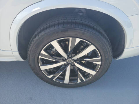 2026 Volvo XC90 B5 Core