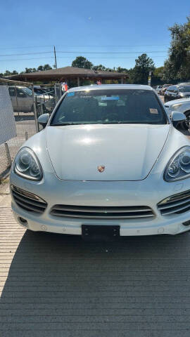 2014 Porsche Cayenne Platinum