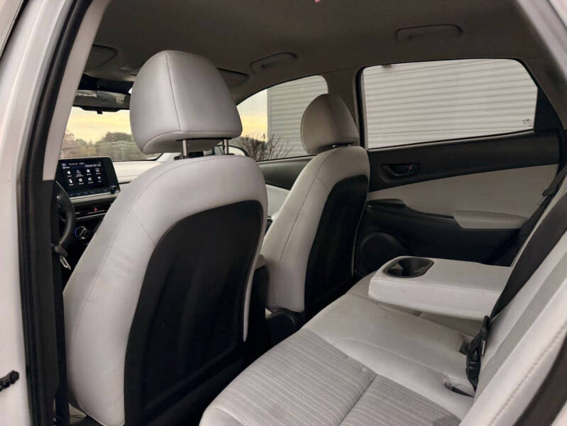 2022 Hyundai Kona SEL