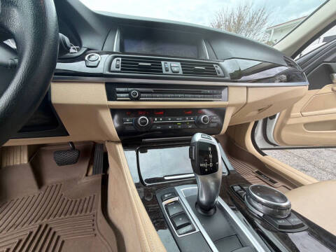 2014 BMW 5 Series 528i