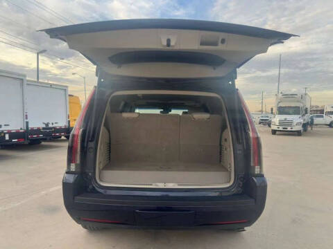2018 Cadillac Escalade Luxury