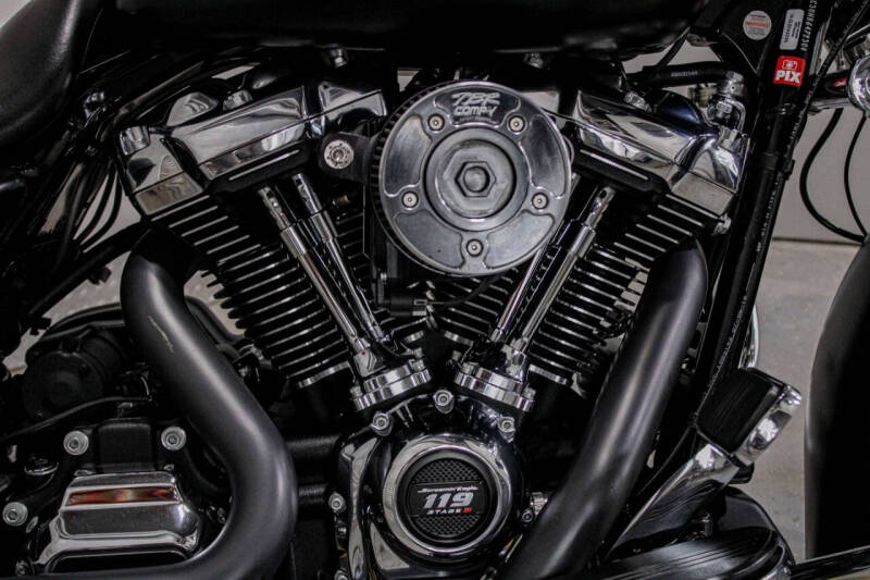 2017 Harley-Davidson Road Glide Special