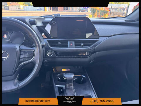 2023 Lexus UX 250h