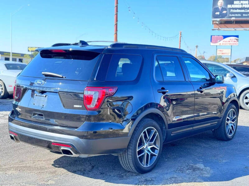 2017 Ford Explorer Sport