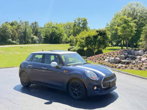 2016 MINI Hardtop 4 Door Cooper