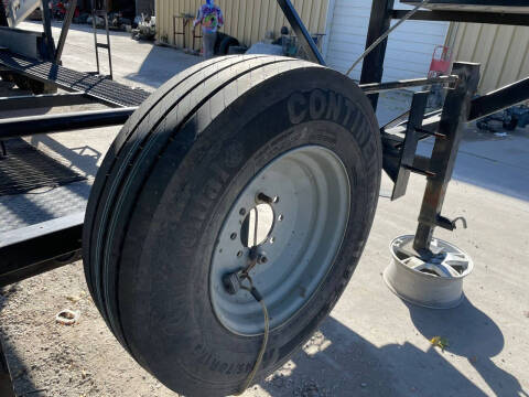 2017 Kaufman Trailers