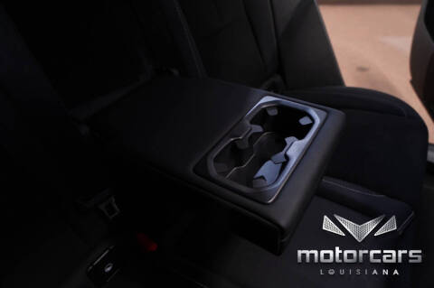 2023 Volvo XC40 B5 Plus Dark Theme