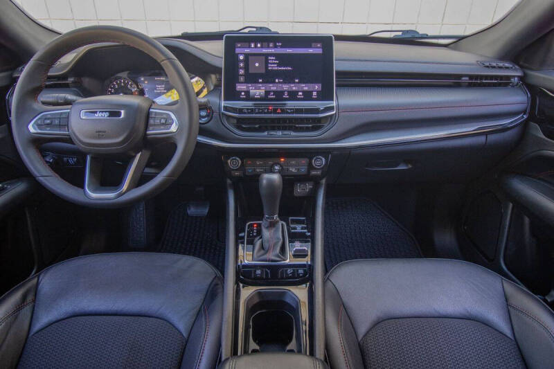 2023 Jeep Compass Trailhawk