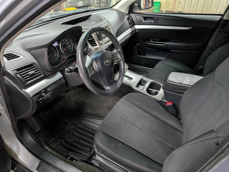 2014 Subaru Outback 2.5i