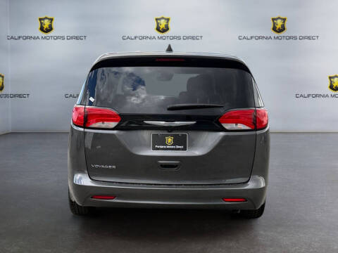 2023 Chrysler Voyager LX
