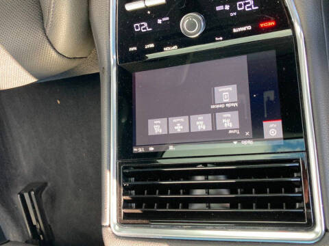 2023 Porsche Panamera 4 Platinum Edition