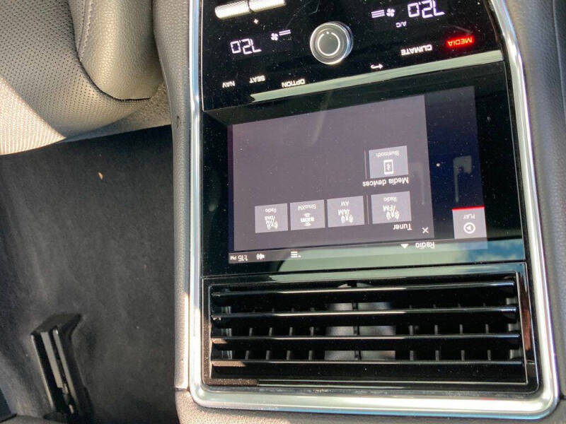 2023 Porsche Panamera 4 Platinum Edition