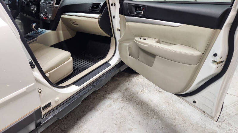 2011 Subaru Outback 2.5i Premium