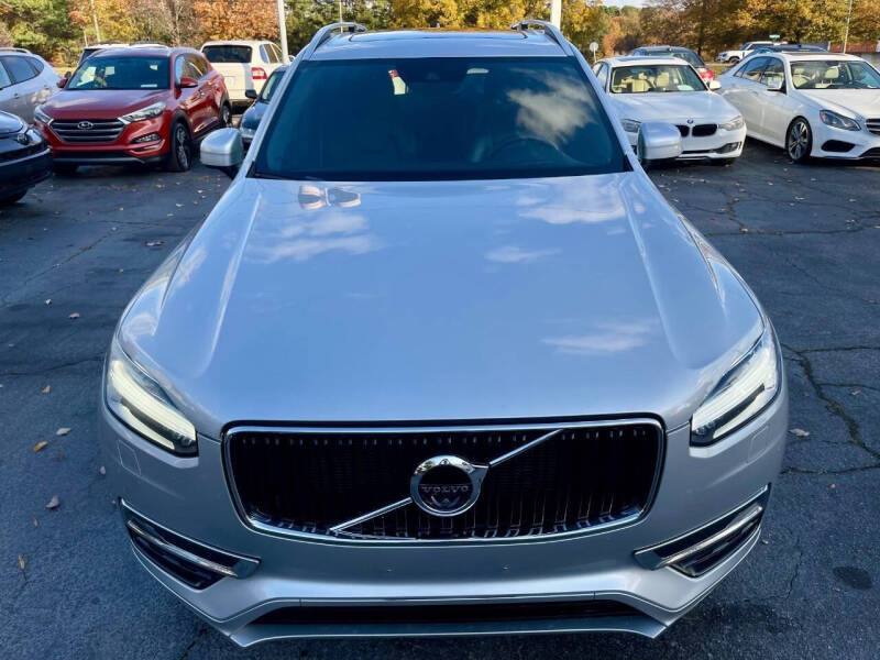 2016 Volvo XC90 T6 Momentum