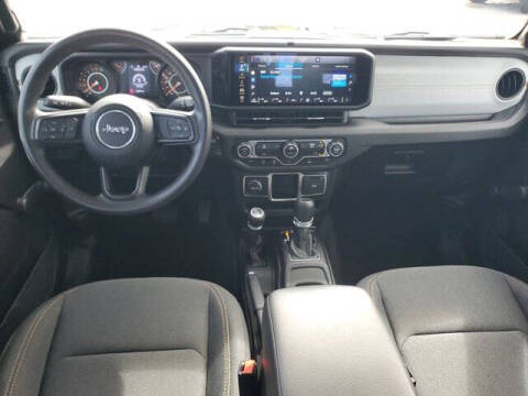 2024 Jeep Gladiator Sport