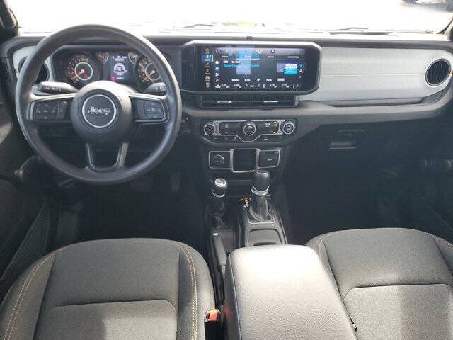 2024 Jeep Gladiator Sport