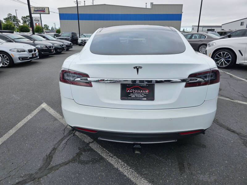 2015 Tesla Model S 70D