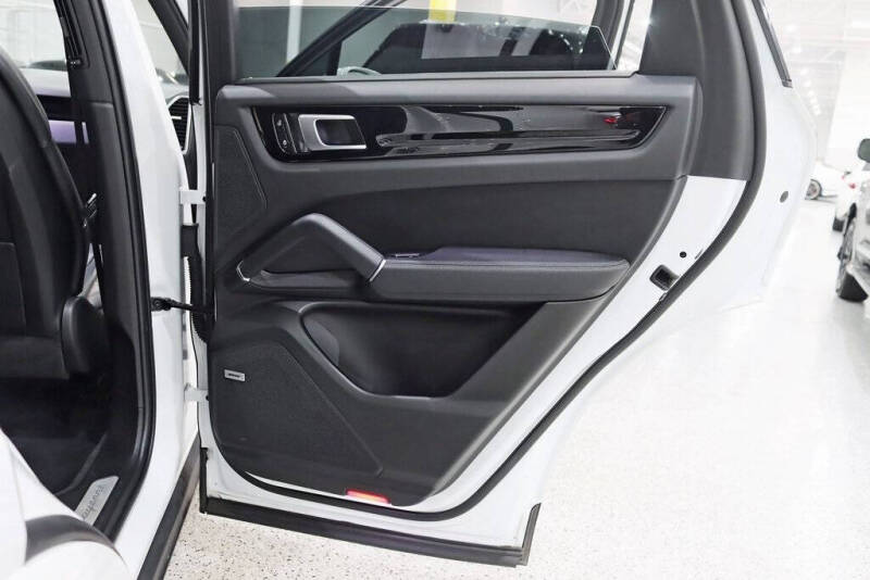 2022 Porsche Cayenne