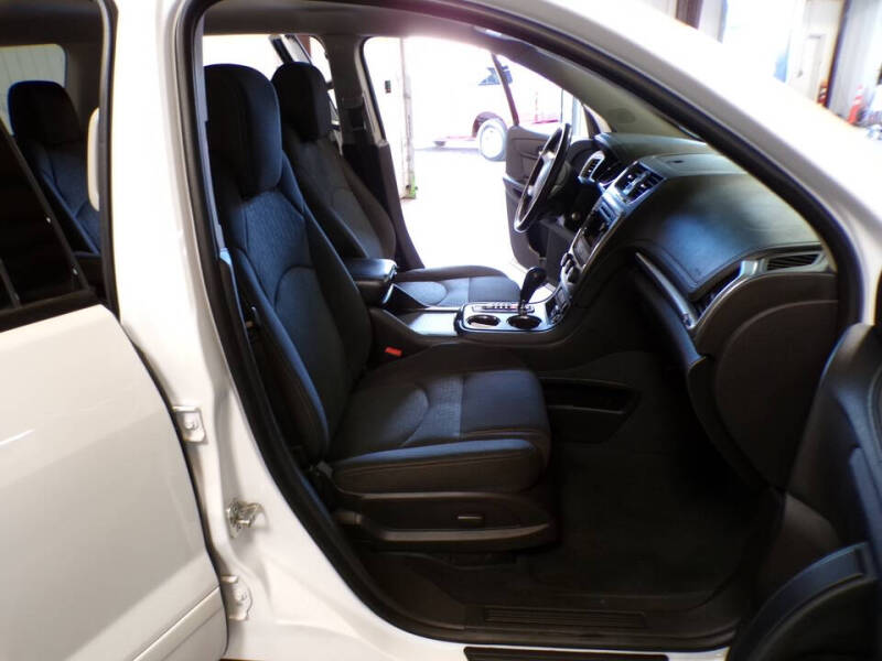 2016 GMC Acadia SLE-2