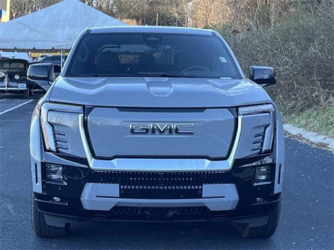 2024 GMC Sierra EV Denali Edition 1