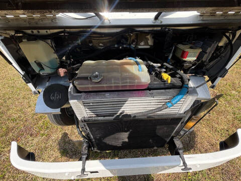 2004 Freightliner MT45 Chassis