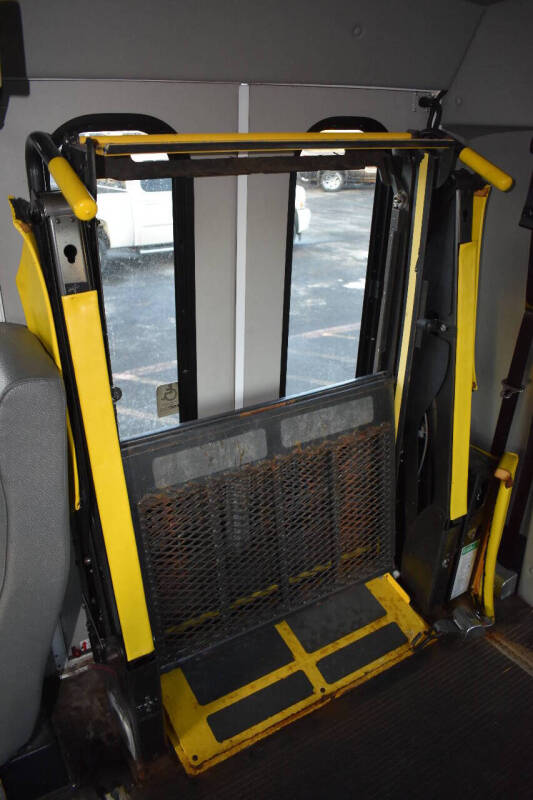 2010 Ford E-Series E-350 SD