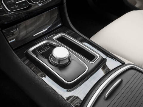 2016 Chrysler 300 Limited