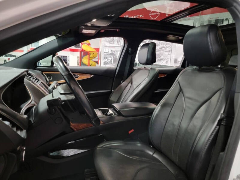 2020 Lincoln Nautilus Reserve