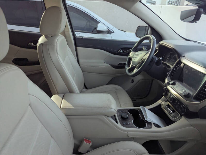 2021 GMC Acadia Denali