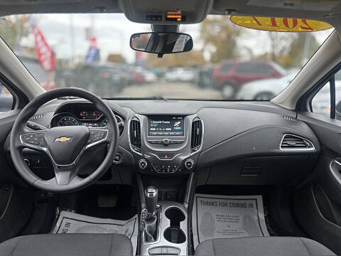 2017 Chevrolet Cruze LT Auto