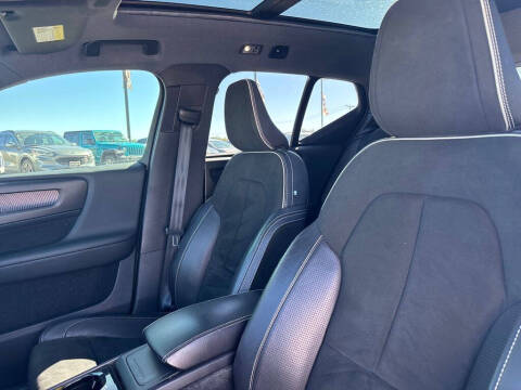 2019 Volvo XC40 T5 R-Design