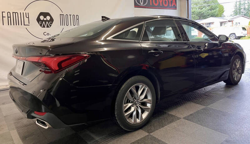 2019 Toyota Avalon XLE