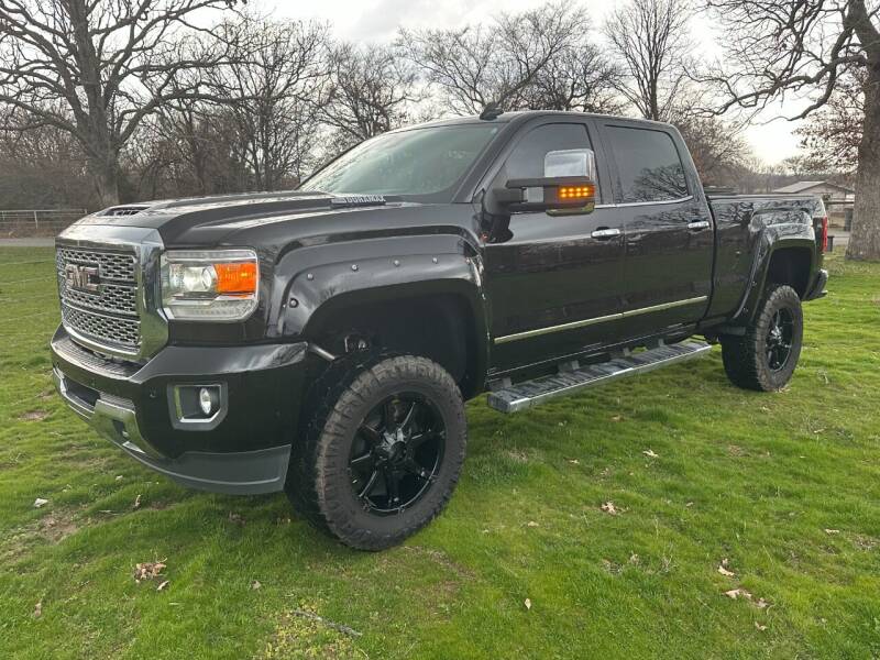 2018 GMC Sierra 2500HD for sale at TINKER MOTOR COMPANY in Indianola OK