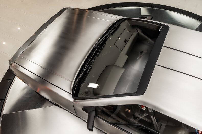 1981 DeLorean DMC-12