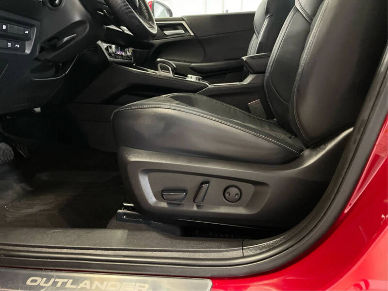 2023 Mitsubishi Outlander PHEV