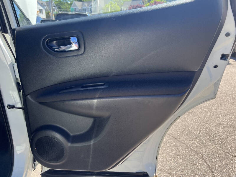 2015 Nissan Rogue Select S