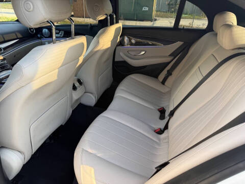 2019 Mercedes-Benz E-Class E 300