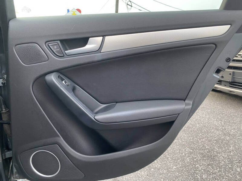 2016 Audi A4 2.0T quattro Premium Plus