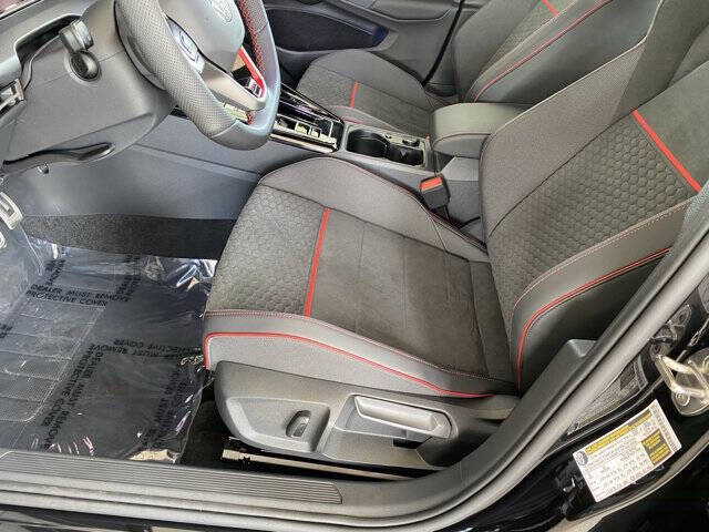 2025 Volkswagen Golf GTI SE