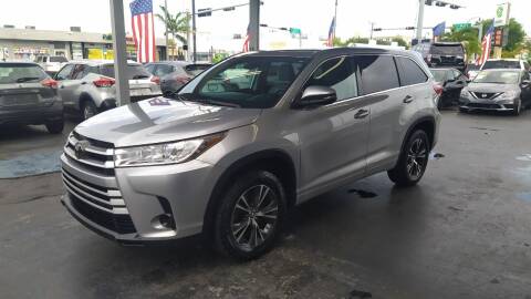 2018 Toyota Highlander for sale at American Auto Sales in Hialeah FL
