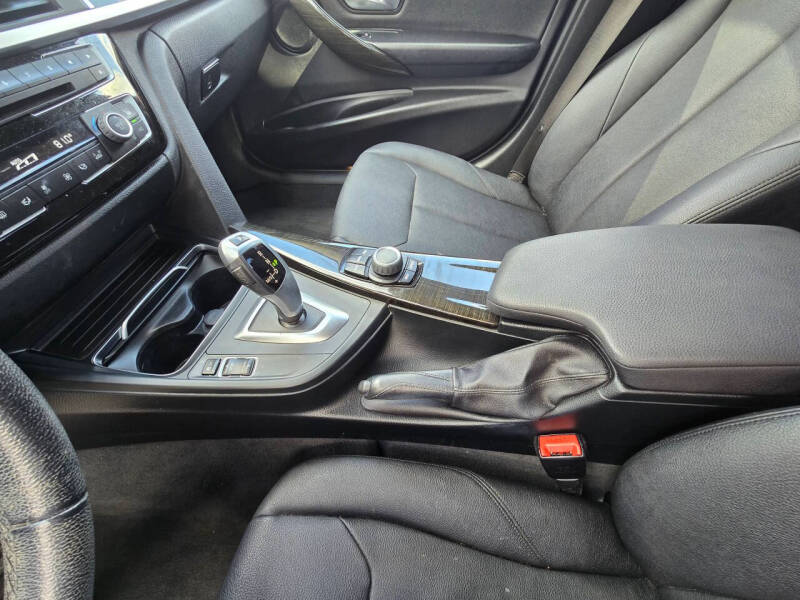 2018 BMW 3 Series 320i