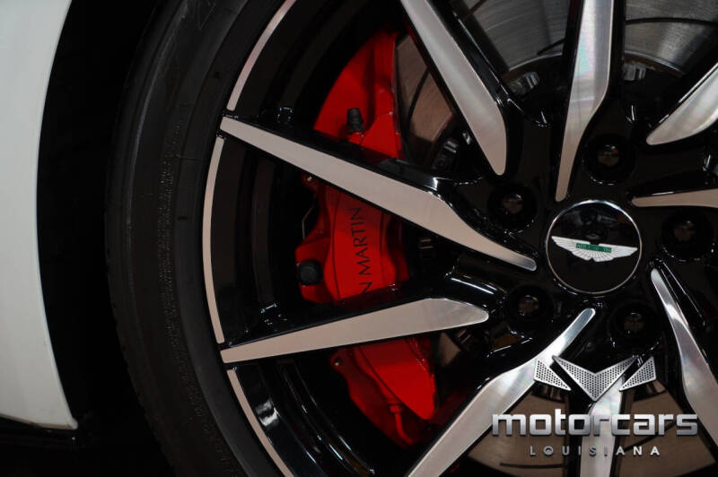 2018 Aston Martin DB11 V8