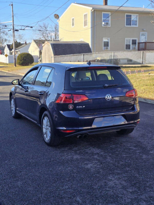 2016 Volkswagen Golf TSI S