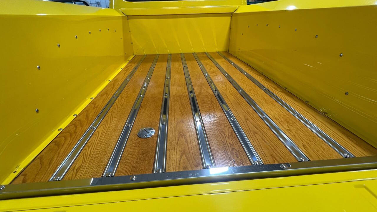 1961 Ford F-100 25