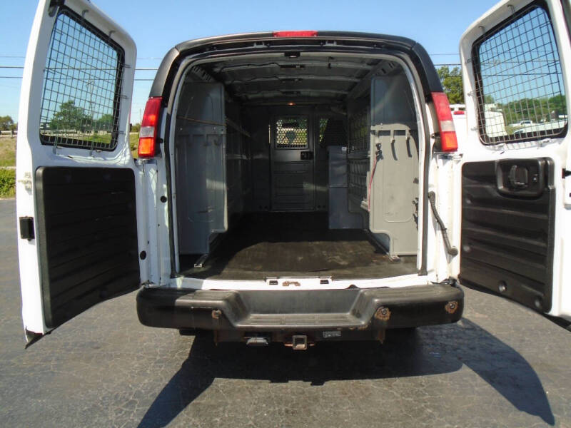 2017 GMC Savana 2500