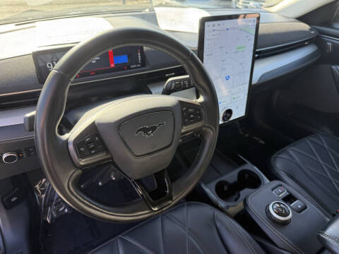 2022 Ford Mustang Mach-E Select