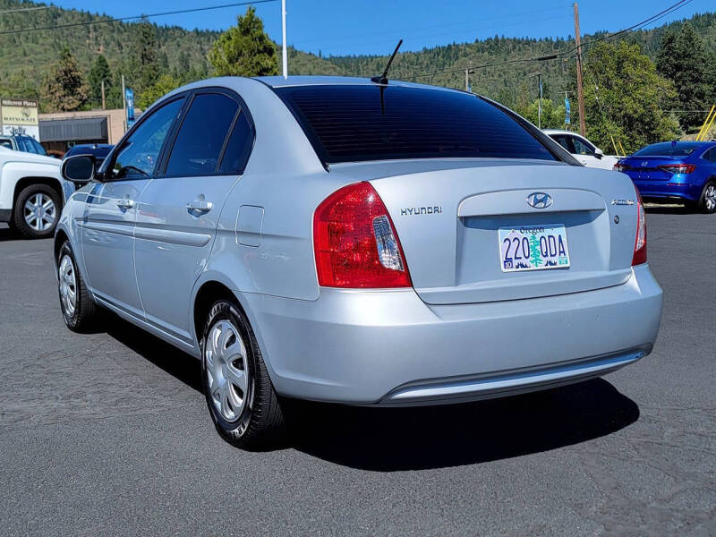 2011 Hyundai Accent GLS